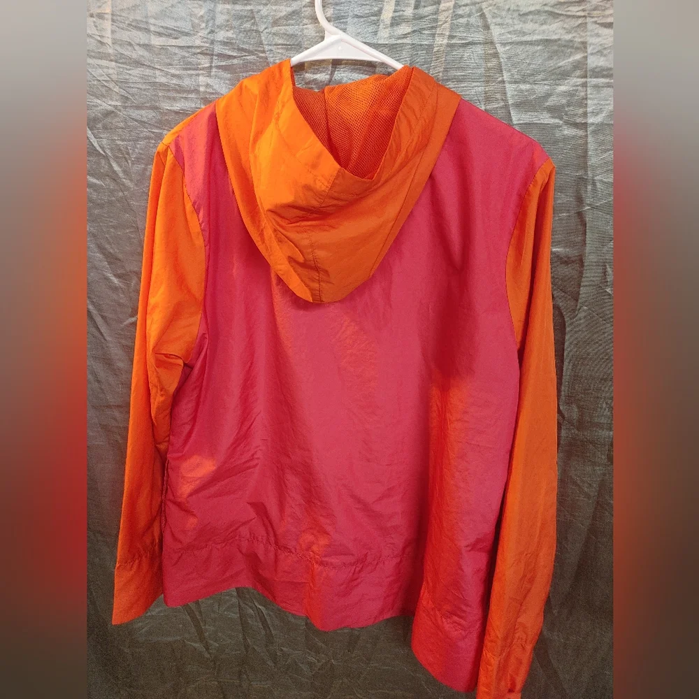 Reebok windbreaker pink and orange size xlarge